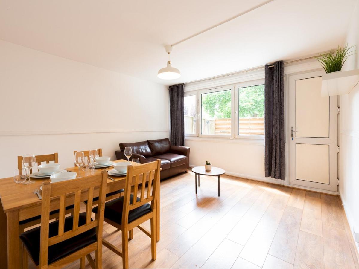 Sootheus - Cosy Surrey Quays Apartment Londra Dış mekan fotoğraf
